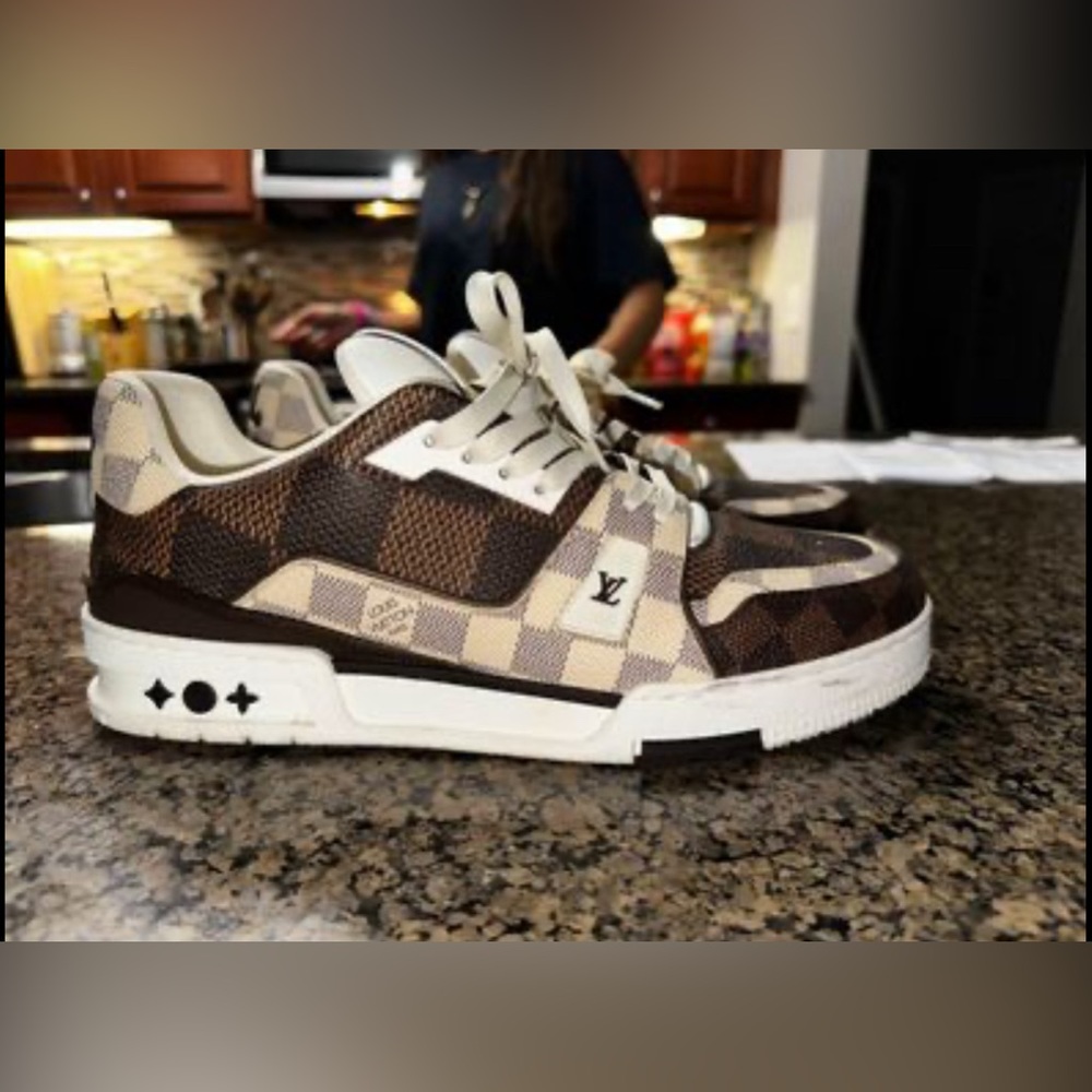 Louis Vuitton low top sneakers